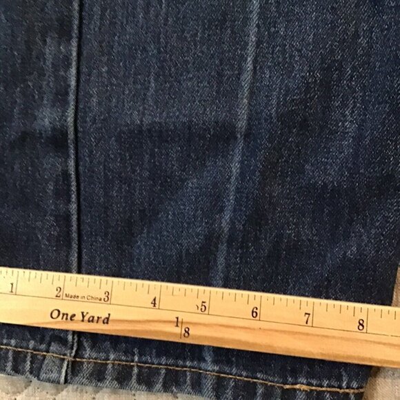 Levi's Classic 505 Men's Straight Fit Denim Jeans (tag 36x36) NOW 35x34 - Picture 4 of 4